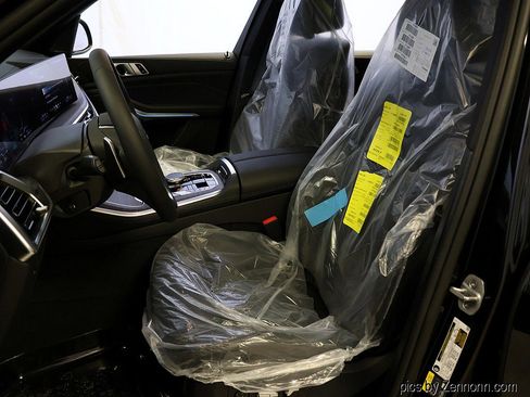 New 2026 BMW X5 xDrive50e w/ Climate Comfort Package image 11