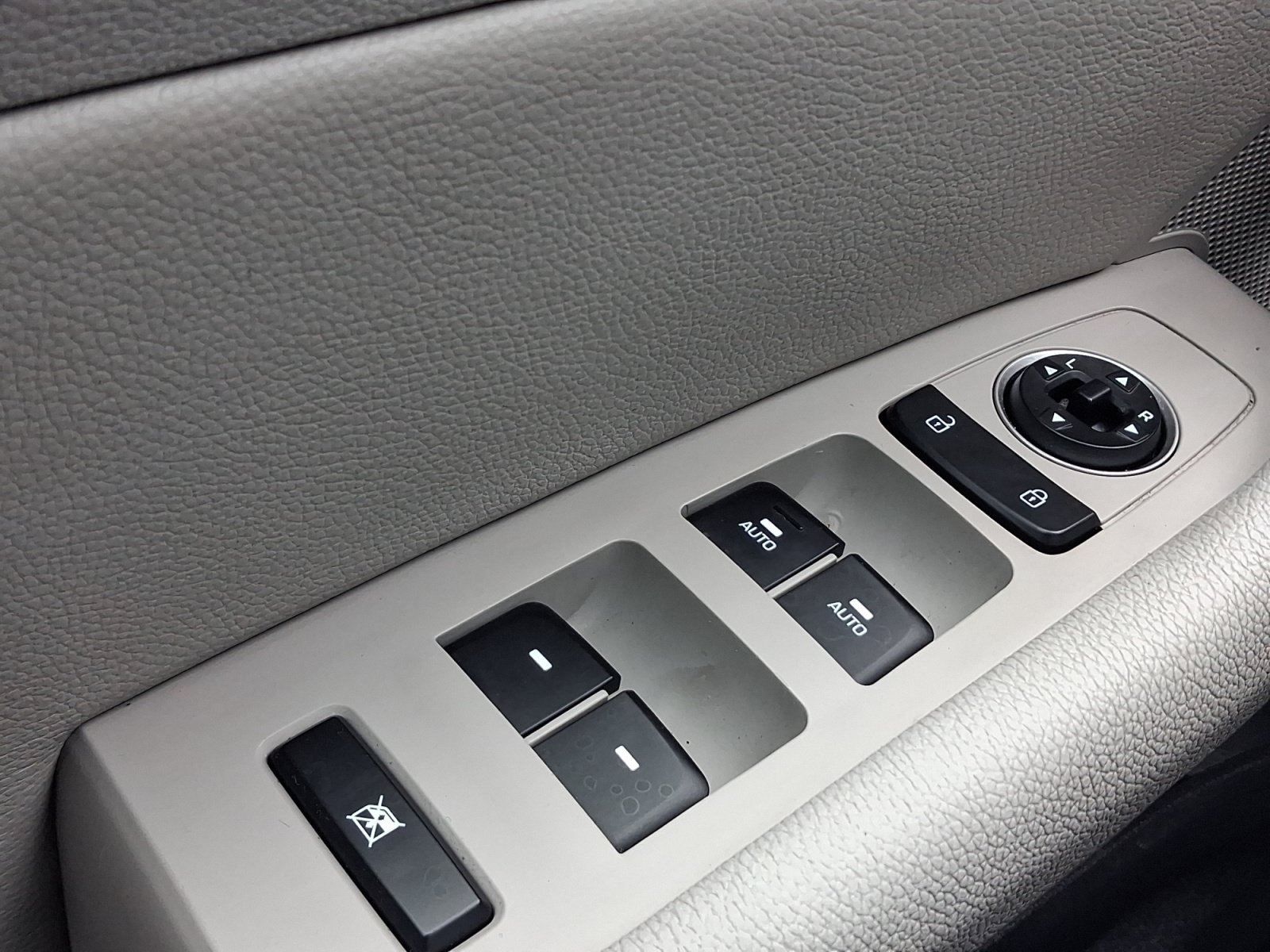 Used 2018 Hyundai Sonata Limited FWD image 13