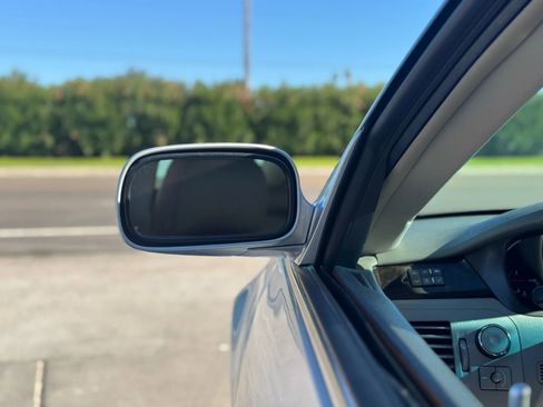 Used 2011 Cadillac DTS Luxury image 60