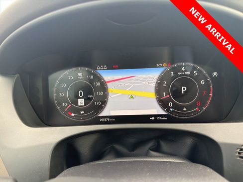 Used 2020 Jaguar F-PACE Prestige image 9