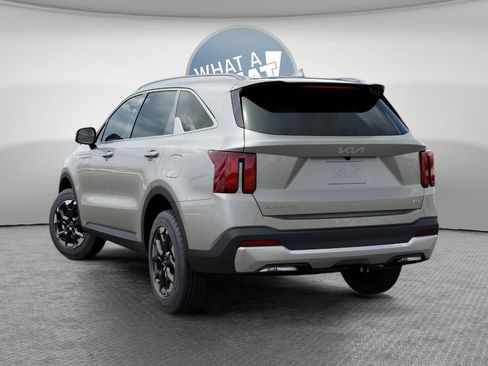 New 2026 Kia Sorento S AWD/4WD image 4