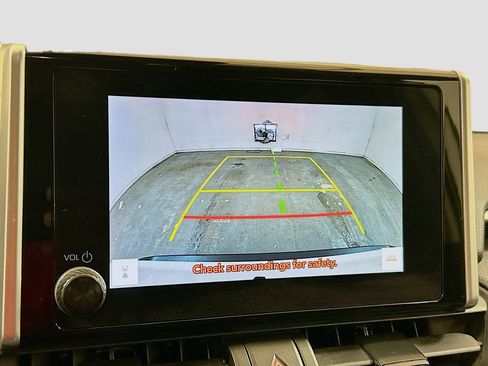 Used 2023 Toyota RAV4 XLE w/ Convenience Package FWD image 11