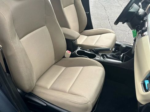 Used 2014 Toyota Corolla L image 12