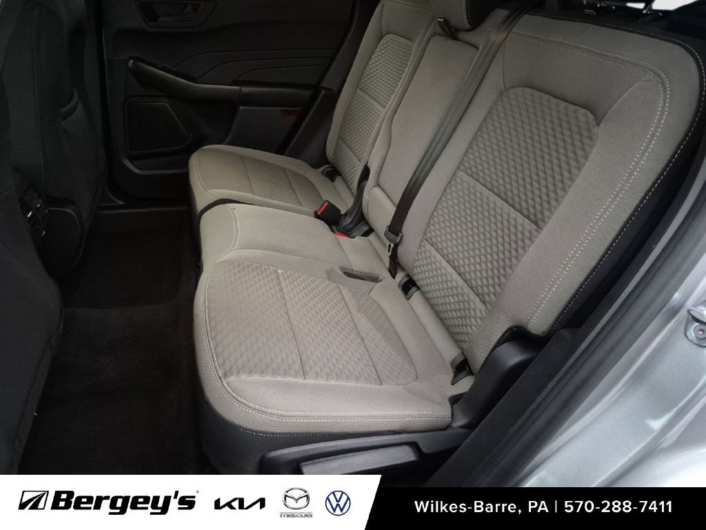 Used 2022 Ford Escape SE w/ Convenience Package FWD image 31
