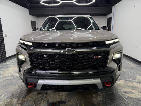 Used 2026 Chevrolet Traverse Z71 image 8