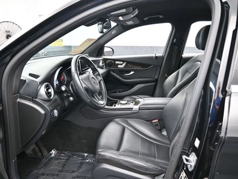 Used 2019 Mercedes-Benz GLC 300 GLC 300 image 11