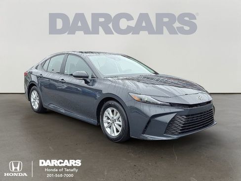 Used 2025 Toyota Camry LE FWD image 1