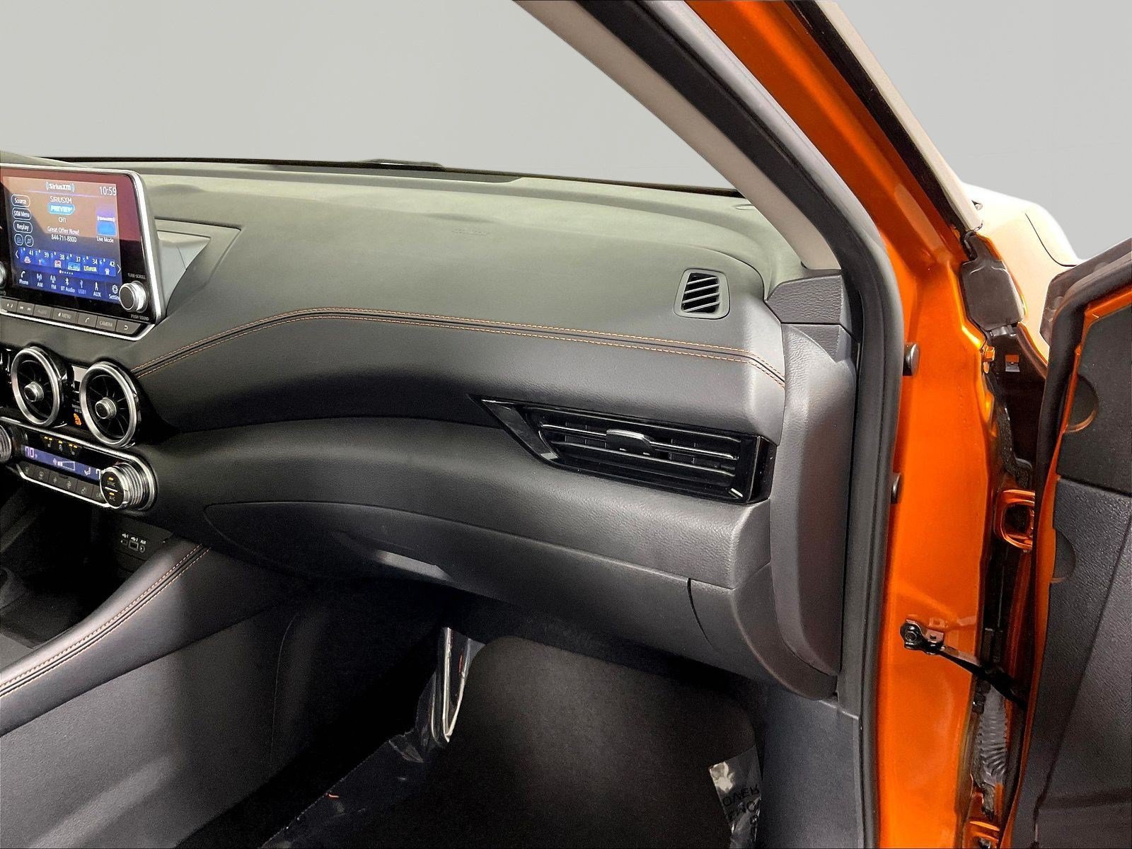 Used 2022 Nissan Sentra SR w/ SR Premium Package FWD image 26