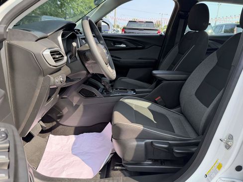 Used 2021 Chevrolet TrailBlazer LS FWD image 8