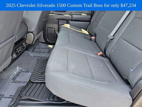 Used 2025 Chevrolet Silverado 1500 Custom Trail Boss w/ LPO, Dark Essentials Package AWD/4WD image 15