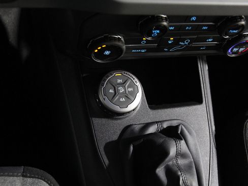 Used 2023 Ford Bronco 2-Door w/ Sasquatch Package image 15