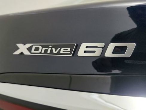 Used 2025 BMW i7 xDrive60 AWD/4WD image 35