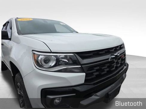 Used 2022 Chevrolet Colorado Z71 image 2