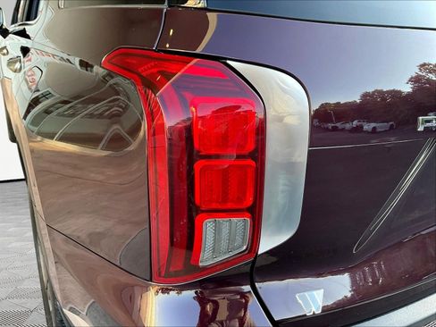 Used 2023 Hyundai Palisade Limited FWD image 23