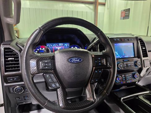 Used 2020 Ford F250 Lariat w/ Lariat Ultimate Package AWD/4WD image 15