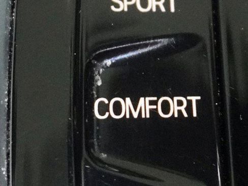 Used 2018 BMW 540i xDrive image 26