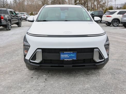 Certified 2025 Hyundai Kona SEL image 2