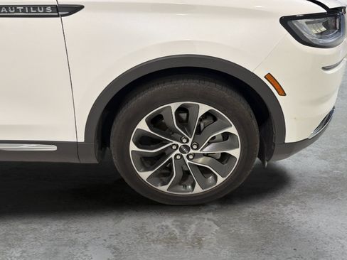 Used 2022 Lincoln Nautilus Reserve FWD image 27
