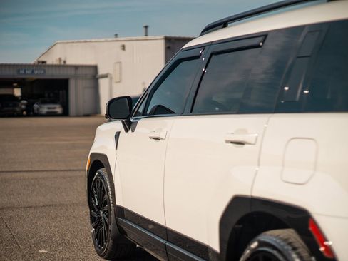 Used 2025 Hyundai Santa Fe Calligraphy w/ Tow & Go Package image 14