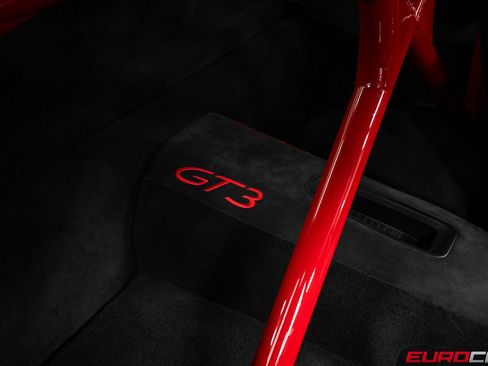 Used 2018 Porsche 911 GT3 image 40