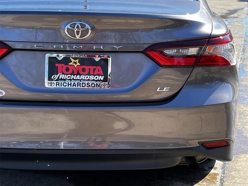 Used 2024 Toyota Camry LE image 6