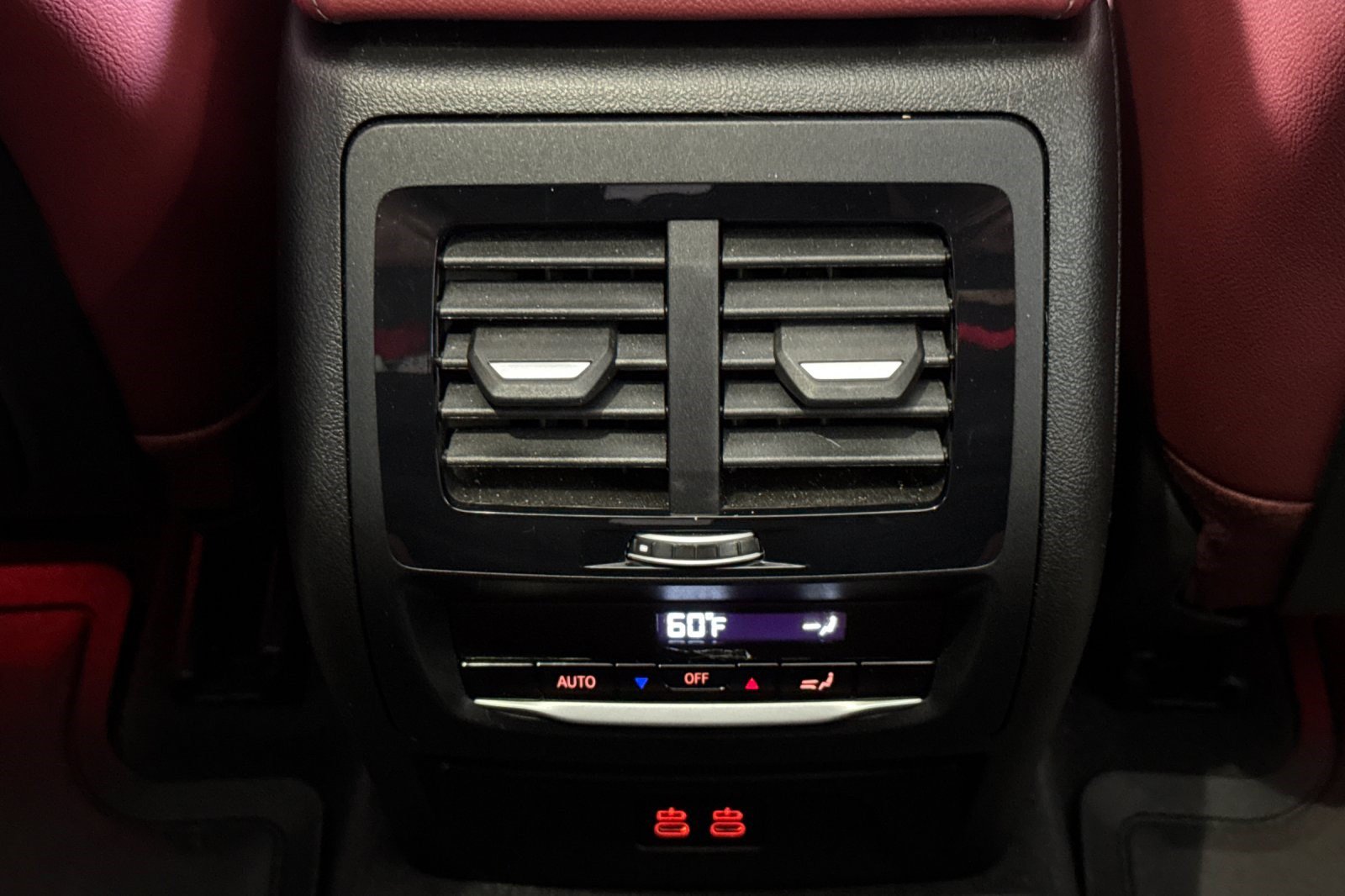 Certified 2024 BMW X4 M40i w/ Premium Package AWD/4WD image 16
