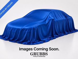 Used 2025 Volvo XC60 B5 Plus AWD/4WD video 1