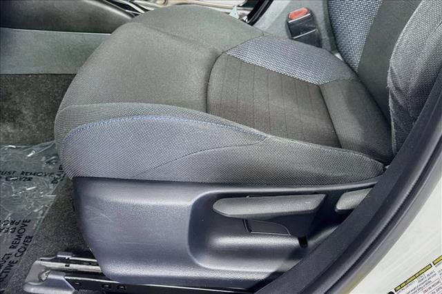 Used 2020 Toyota Corolla SE w/ Carpet Mat Package (TMS) FWD image 17