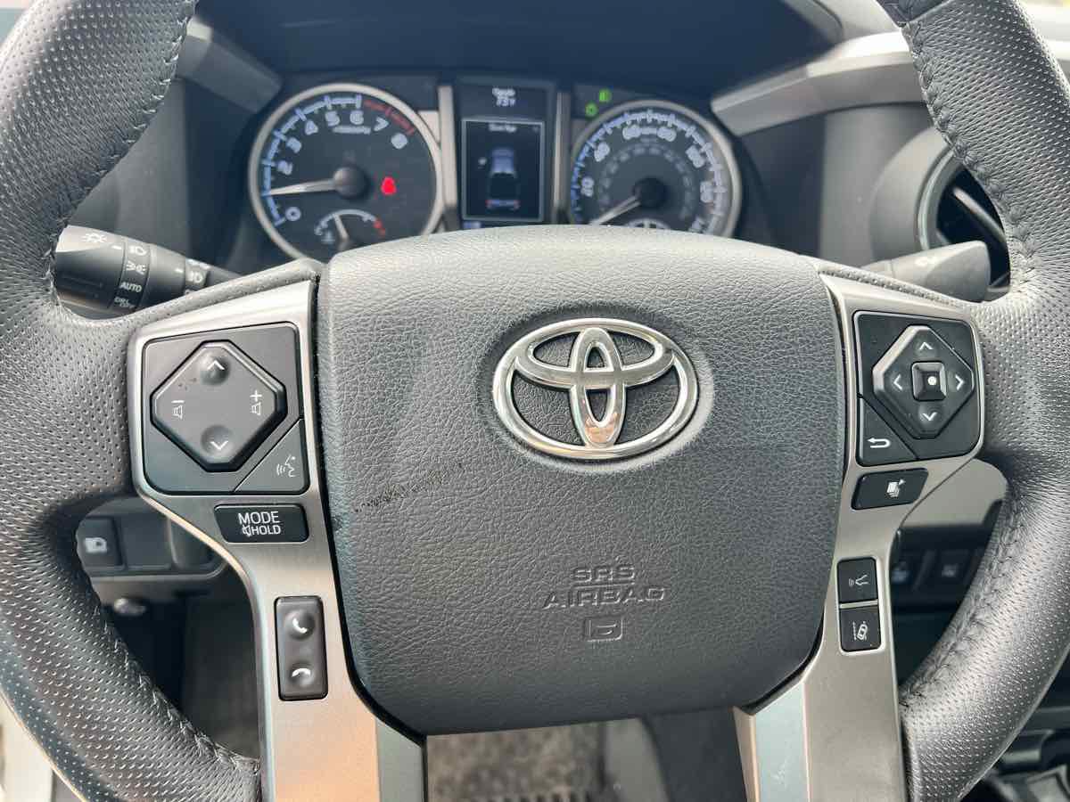 Used 2023 Toyota Tacoma SR5 RWD image 17