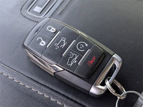 Used 2022 RAM 1500 Limited w/ Body Color Bumper Group image 33