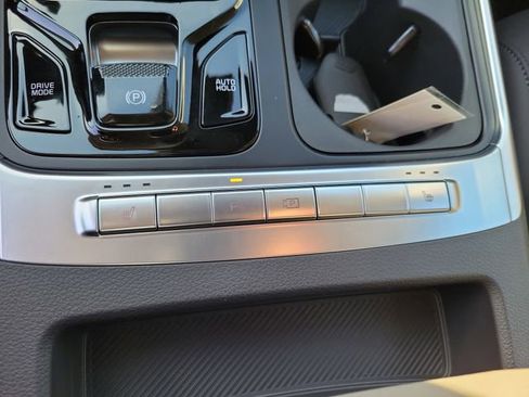 New 2026 Kia Carnival EX image 21