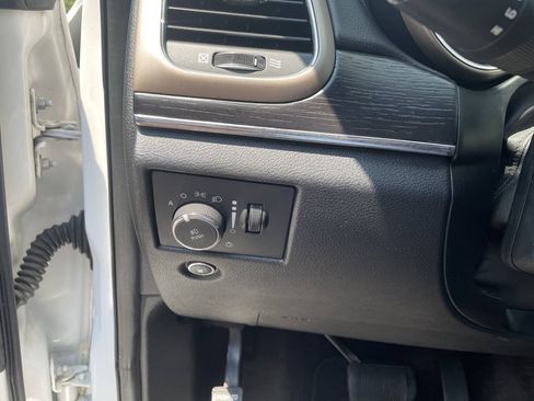 Used 2016 Jeep Grand Cherokee Summit AWD/4WD image 17