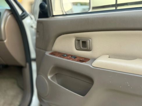 Used 1997 Toyota 4Runner Limited image 29