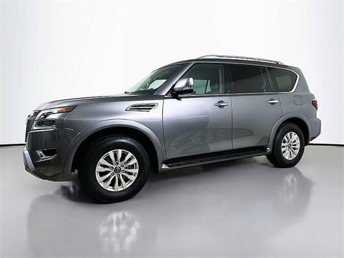 Used 2024 Nissan Armada SV image 3