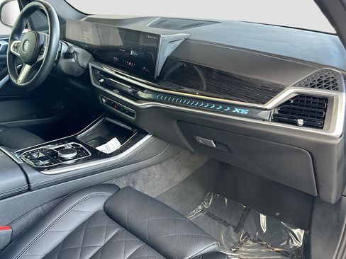 Certified 2025 BMW X5 xDrive50e w/ M Sport Package image 30