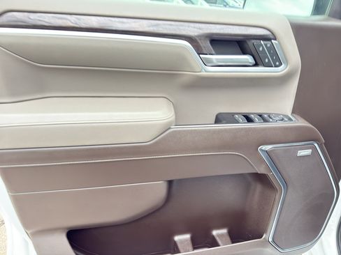 Used 2023 Chevrolet Silverado 1500 LTZ w/ LTZ Premium Package image 16