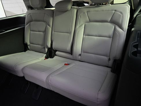 New 2026 Lincoln Navigator Reserve w/ Jet Appearance Package AWD/4WD image 22