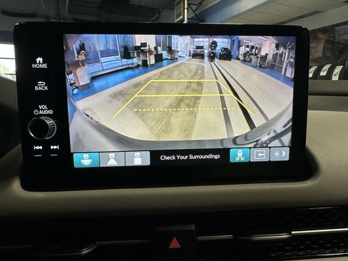 Used 2023 Honda HR-V EX-L image 12