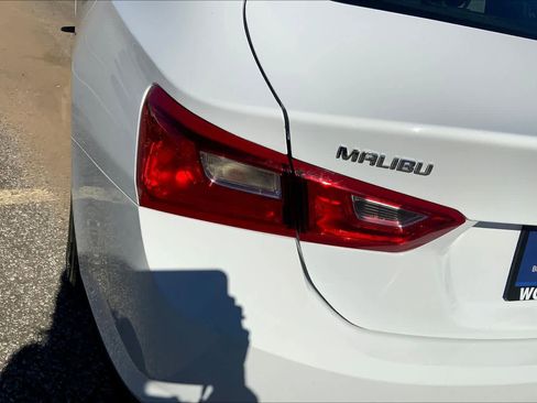 Used 2023 Chevrolet Malibu LT image 28