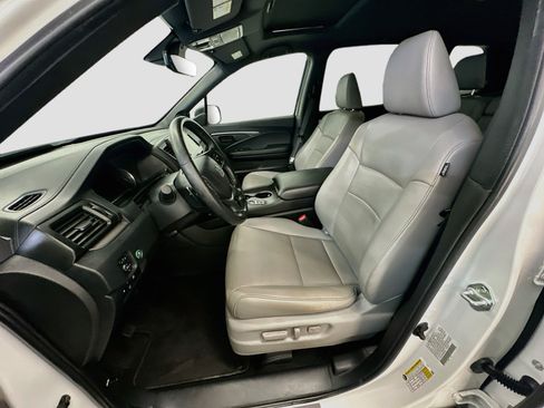 Used 2024 Honda Passport EX-L image 13