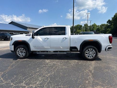 Used 2023 GMC Sierra 2500 Denali w/ Denali Ultimate Package AWD/4WD image 3