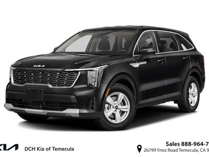 Certified 2025 Kia Sorento S w/ Panoramic Sunroof Package