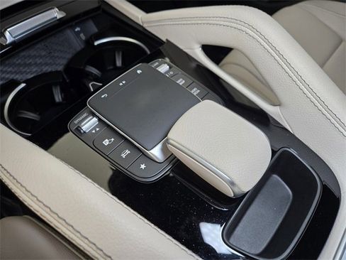 Used 2024 Mercedes-Benz GLE 350 4MATIC image 23