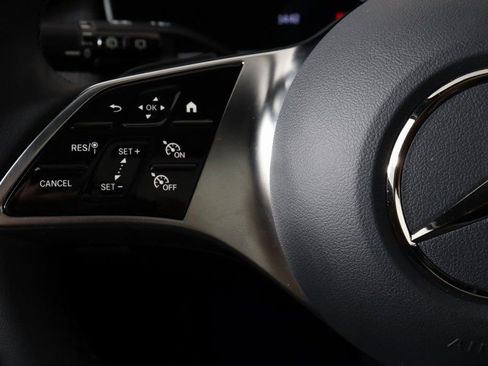 Used 2026 Mercedes-Benz GLC 300 4MATIC image 19