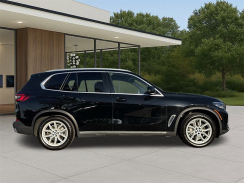 Certified 2023 BMW X5 sDrive40i image 6