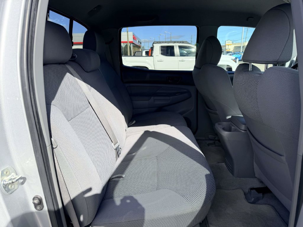 Used 2010 Toyota Tacoma 4x4 Double Cab w/ TRD Sport Pkg image 14