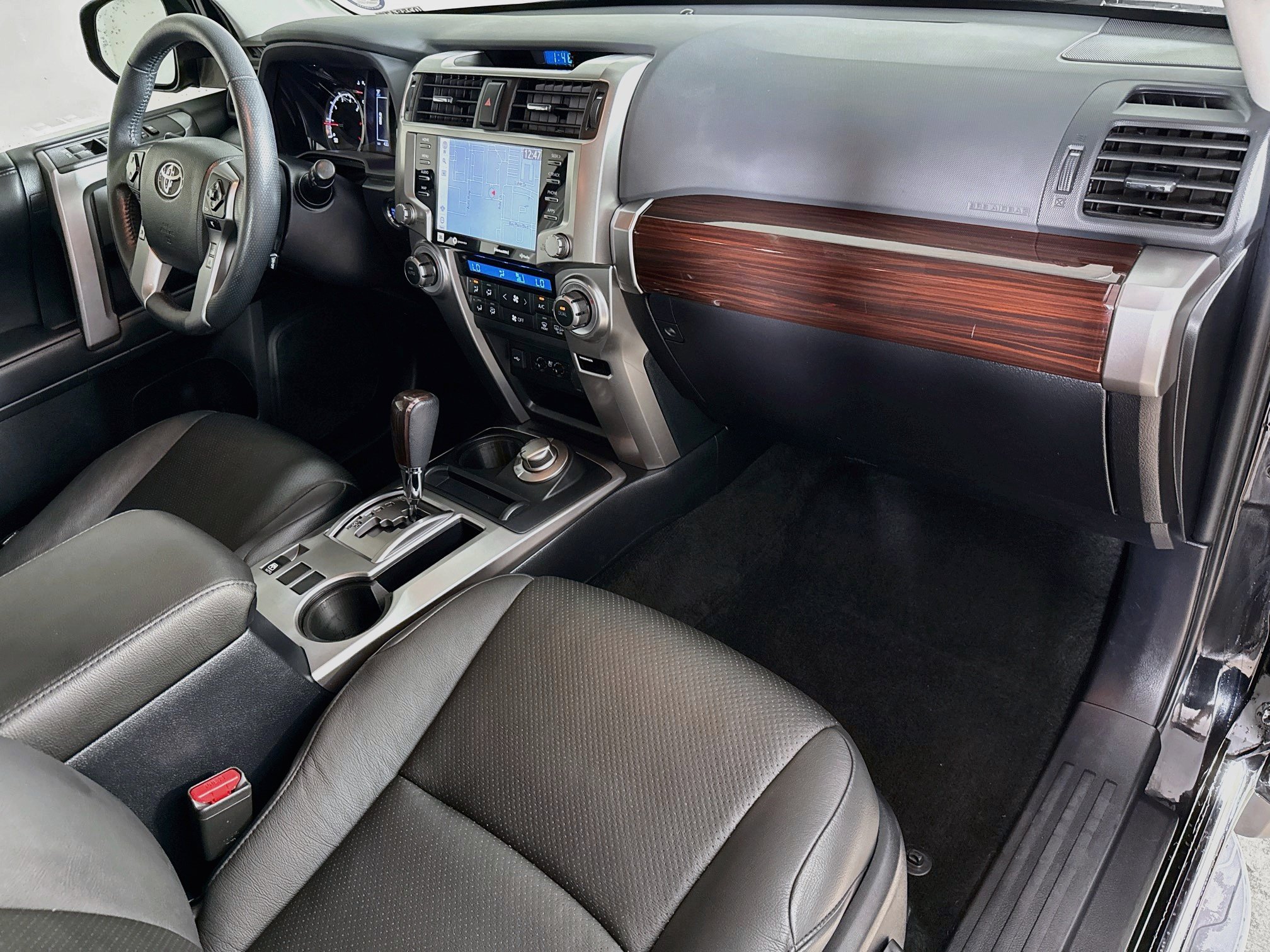 Used 2022 Toyota 4Runner Limited AWD/4WD image 37