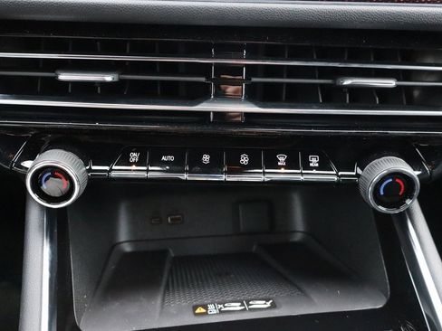 New 2026 Chevrolet Traverse Z71 image 12