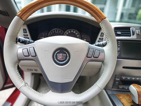 Used 2004 Cadillac XLR RWD image 32