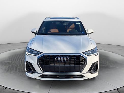 Certified 2025 Audi Q3 2.0T Premium Plus w/ Premium Plus Package image 2